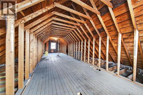 210 Huxley Avenue S, Hamilton, ON 