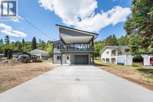 2808 1st Avenue  Castlegar, BC V1N 2R2