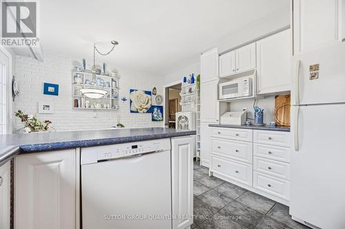 1511 Ifield Road, Mississauga, ON - Indoor Photo Showing Kitchen