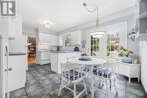 1511 Ifield Road, Mississauga, ON - Indoor Photo Showing Kitchen