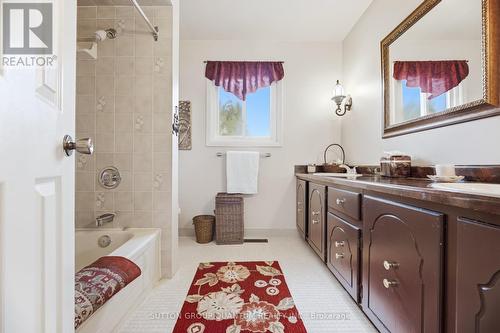 1511 Ifield Road, Mississauga, ON - Indoor Photo Showing Bathroom