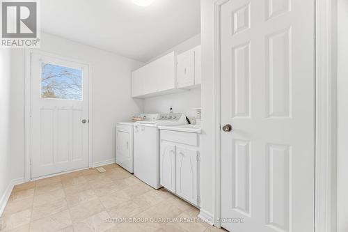 1511 Ifield Road, Mississauga, ON - Indoor Photo Showing Laundry Room