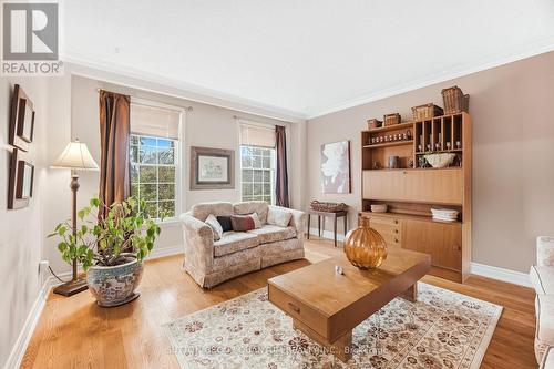 1511 Ifield Road, Mississauga, ON - Indoor Photo Showing Living Room
