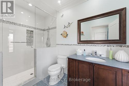 2659 2 Sideroad, Burlington, ON - Indoor Photo Showing Bathroom