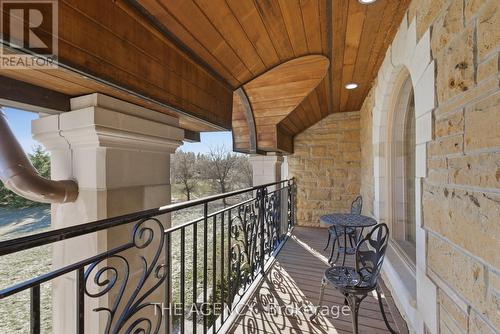 2659 2 Sideroad, Burlington, ON - Indoor Photo Showing Other Room
