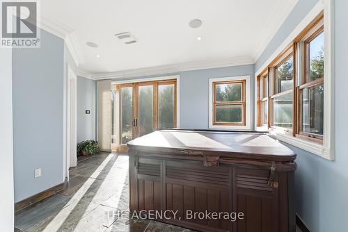 2659 2 Sideroad, Burlington, ON - Indoor