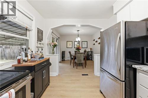 258 Cloverdale Avenue, Hamilton, ON - Indoor Photo Showing Kitchen