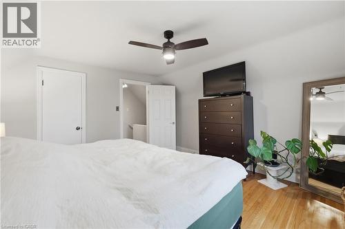 258 Cloverdale Avenue, Hamilton, ON - Indoor Photo Showing Bedroom