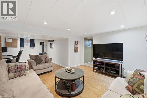 258 Cloverdale Avenue, Hamilton, ON - Indoor Photo Showing Living Room