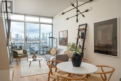 923 - 388 RICHMOND STREET W  Toronto, ON M5V 3P1