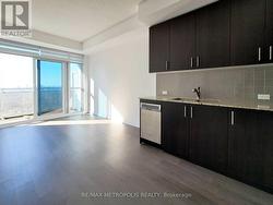 3406 - 255 VILLAGE GREEN SQUARE  Toronto, ON M1S 0L7