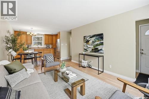 3314 Dieppe Street, Saskatoon, SK - Indoor Photo Showing Living Room