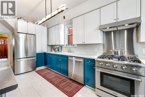 702 Lansdowne Avenue, Saskatoon, SK - Indoor Photo Showing Kitchen