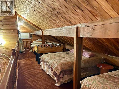 31 Lime Cliffs Beach, Sicamous, BC - Indoor Photo Showing Bedroom