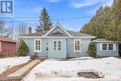 15 BALDWIN STREET  Port Hope, ON L1A 1S2