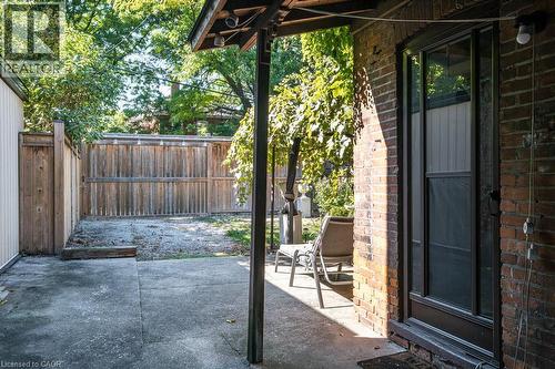 122 East Avenue S, Hamilton, ON - Outdoor