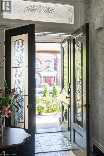 122 East Avenue S, Hamilton, ON - Indoor Photo Showing Other Room