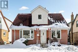 15 MEDONTE AVENUE  Toronto, ON M1L 1Z2