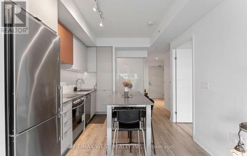 806 - 10 GIBBS ROAD  Toronto, ON M9B 0E2