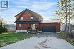 33 LAIRD Drive Lindsay, ON K9V 4R6