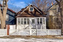 1905 Toronto STREET  Regina, SK S4P 1M9