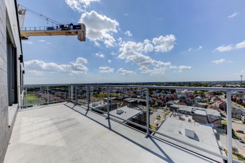 1602-3671 Av. Jean-Béraud  Laval (Chomedey), QC H7T 0N5