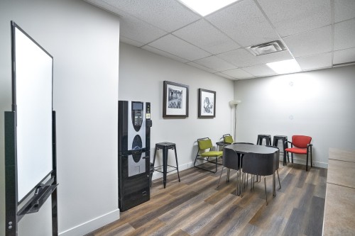 Office - 97-45 Place Charles-Le Moyne, Longueuil (Le Vieux-Longueuil), QC - Indoor