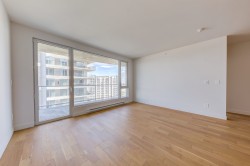 1204-3671 Av. Jean-Béraud  Laval (Chomedey), QC H7T 0N5