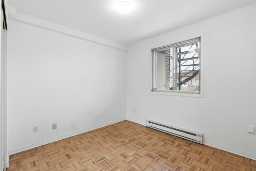 Bedroom - 4373 Av. Coloniale, Montréal (Le Plateau-Mont-Royal), QC - Indoor Photo Showing Other Room