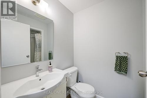 423 - 77 Leland Street, Hamilton, ON - Indoor Photo Showing Bathroom