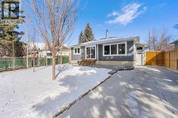 7928 36 Avenue NW  Calgary, AB T3B 1V7