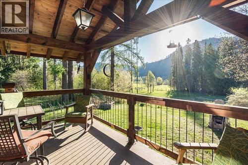 3371 Highway 3B, Fruitvale, BC 