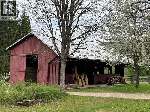3371 Highway 3B, Fruitvale, BC 