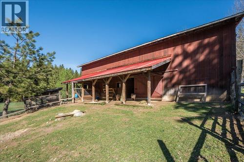 3371 Highway 3B, Fruitvale, BC 