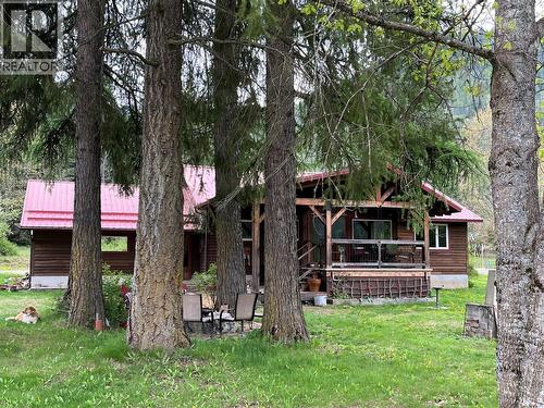 3371 Highway 3B, Fruitvale, BC 