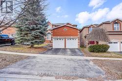 14 PRINCE DRIVE  Bradford West Gwillimbury, ON L3Z 3B7