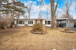 2104 Rue Bellevue  Saint-Bruno-De-Montarville, QC J3V 3X5