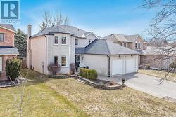 81 HUTCHINSON DRIVE  New Tecumseth, ON L9R 1M3