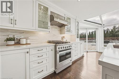 52 Joymar Drive, Mississauga, ON - Indoor Photo Showing Kitchen With Upgraded Kitchen