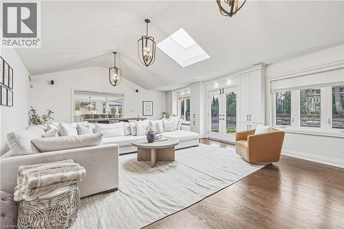 52 Joymar Drive, Mississauga, ON - Indoor Photo Showing Living Room