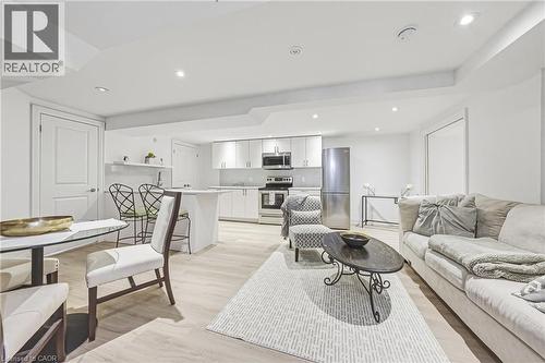 52 Joymar Drive, Mississauga, ON - Indoor Photo Showing Living Room