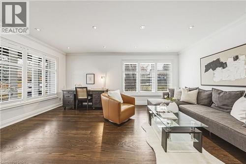 52 Joymar Drive, Mississauga, ON - Indoor Photo Showing Living Room