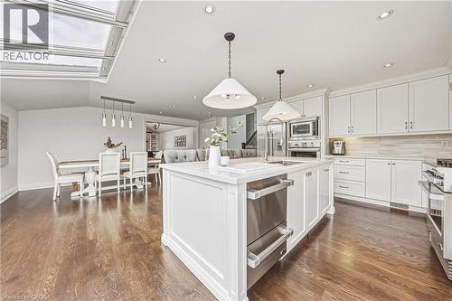 52 Joymar Drive, Mississauga, ON - Indoor Photo Showing Kitchen With Upgraded Kitchen