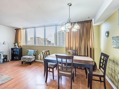 1604-3590 Kaneff Crescent W, Mississauga, ON - Indoor Photo Showing Dining Room