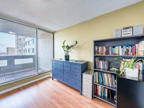 1604-3590 Kaneff Crescent W, Mississauga, ON - Indoor