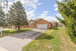 14 AMBER DRIVE  Thames Centre (Dorchester), ON N0L 1G1