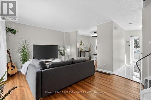 42 Compata Way, Ottawa, ON - Indoor Photo Showing Other Room