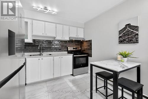 42 Compata Way, Ottawa, ON - Indoor Photo Showing Kitchen With Double Sink