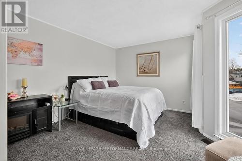 42 Compata Way, Ottawa, ON - Indoor Photo Showing Bedroom