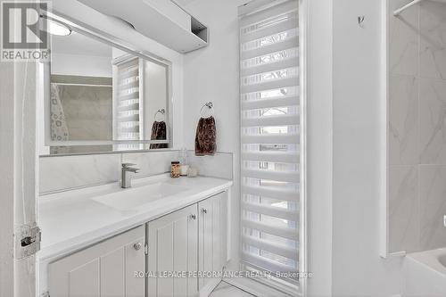 42 Compata Way, Ottawa, ON - Indoor Photo Showing Bathroom